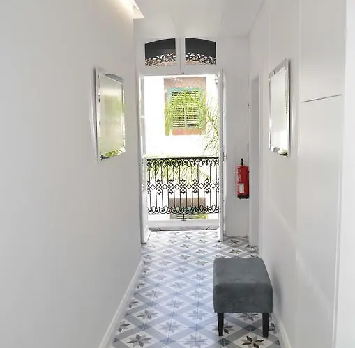 Quarto em Acomodações Particulares Edificio Charles 206 *