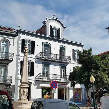 Edificio Charles 206 Homestay *