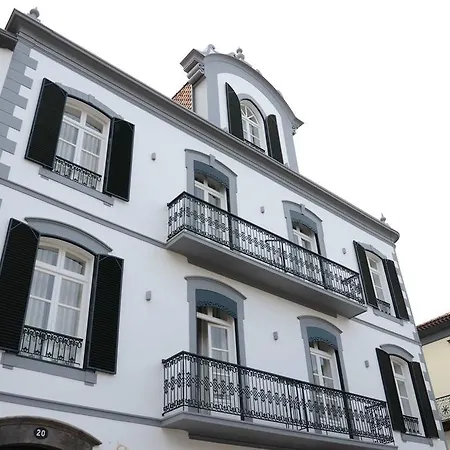 Edificio Charles 206 Homestay *