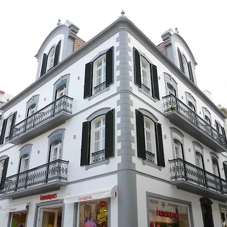 Edificio Charles 206 * Funchal (Madeira)