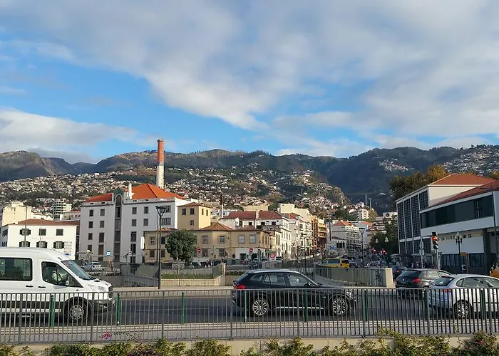 Edificio Charles 206 Homestay *